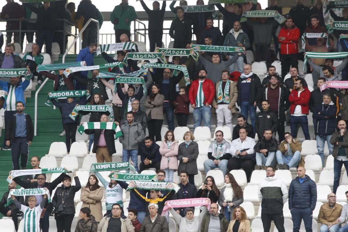 Los aficionados en El Arcángel