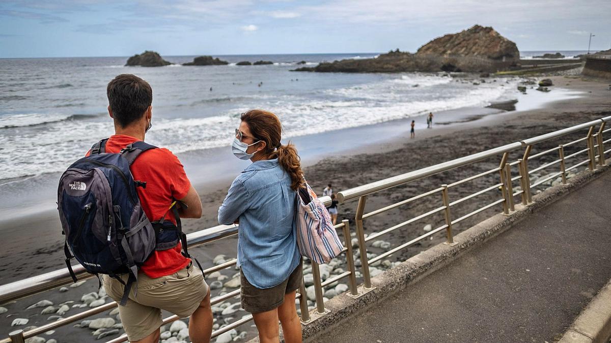 La playa del Roque de las Bodegas, en Anaga, cuenta con una de las cámaras.