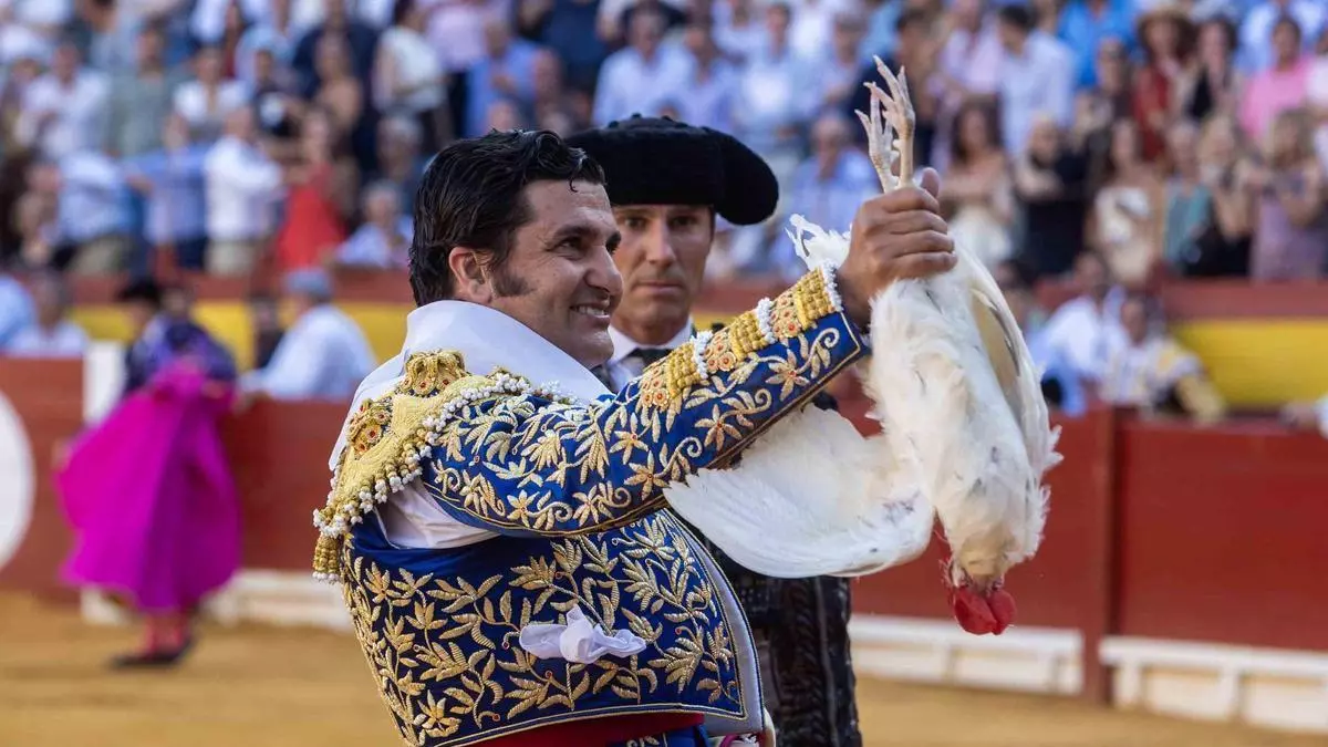 Morante corta dos orejas pero se niega a compartir la Puerta Grande con Talavante