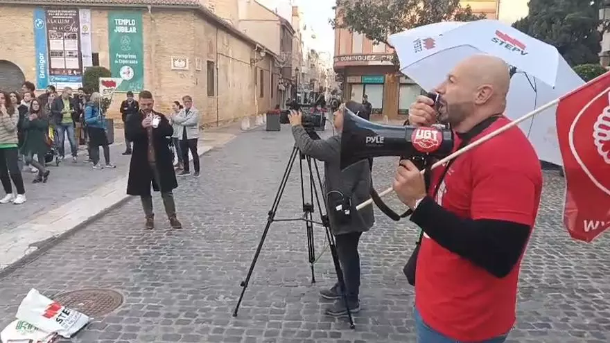 Protesta de los profesores de la Safor con motivo de la huelga educativa