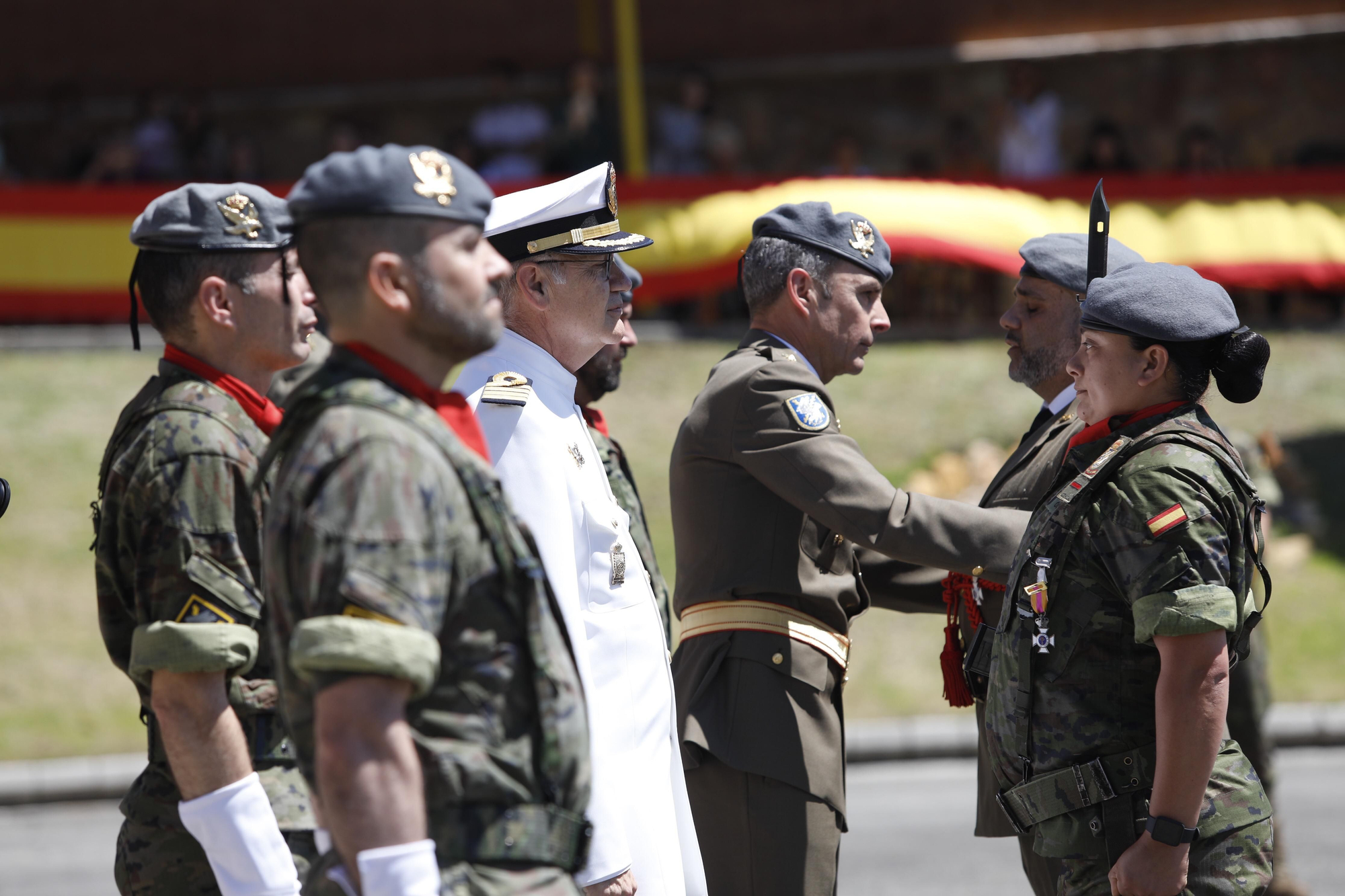 En imágenes: Los actos conmemorativos del aniversario de la Brilat Galicia VII, en el acuartelamiento Cabo Noval