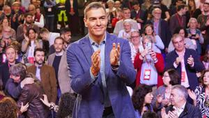 Sánchez demana a Feijóo «deixar de donar tombs»: «No es pot ser europeista al matí i a la nit ficar-se al llit amb la ultradreta»