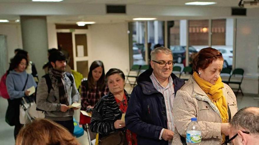 Secundino González renueva su cargo al frente del Santa Olaya por última vez