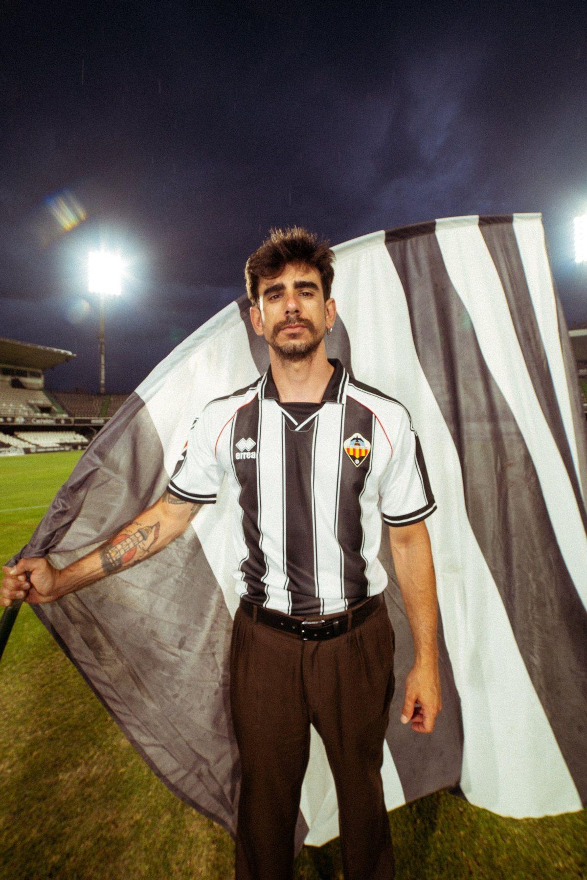 La primera equipación.
