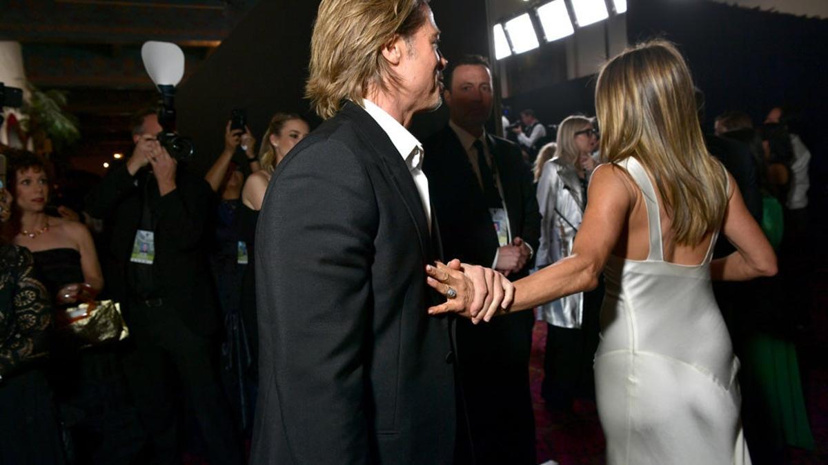 Las fotos de Jennifer Aniston y Brad Pitt pelando la pava en los SAG Awards