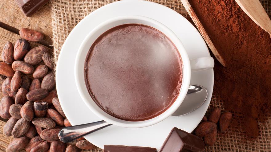 Chocolate a la taza casero, no engorda y se prepara en cinco minutos