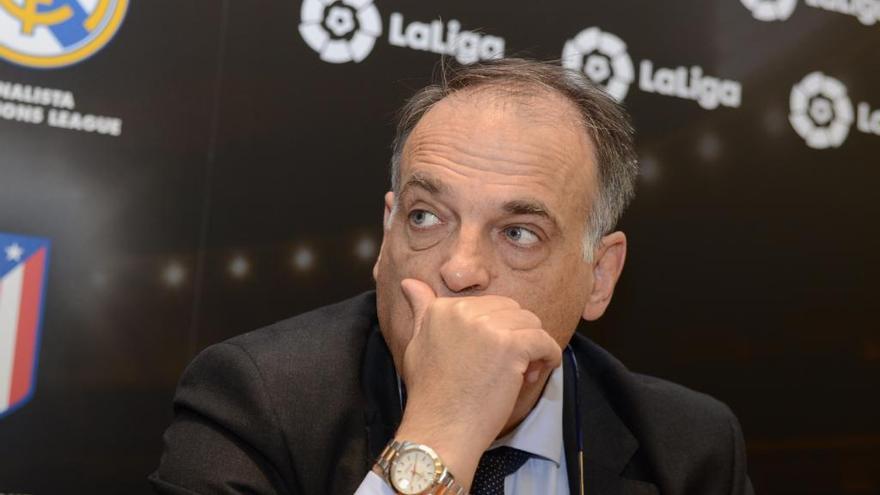 Tebas: &quot;Esperamos a final de abril tener un porcentaje de público en los estadios&quot;