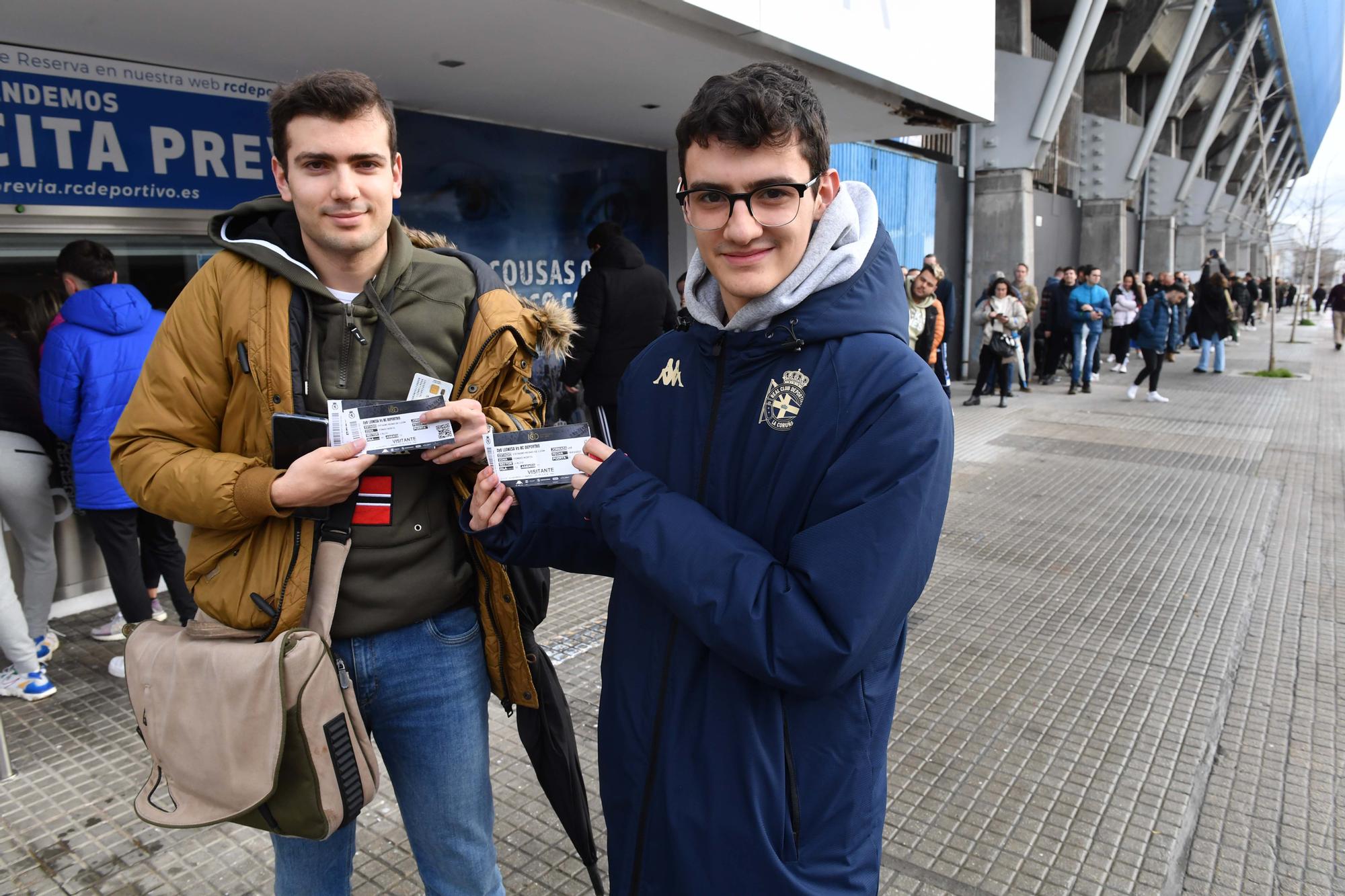 Colas en Riazor por las entradas para el Cultural-Deportivo en León