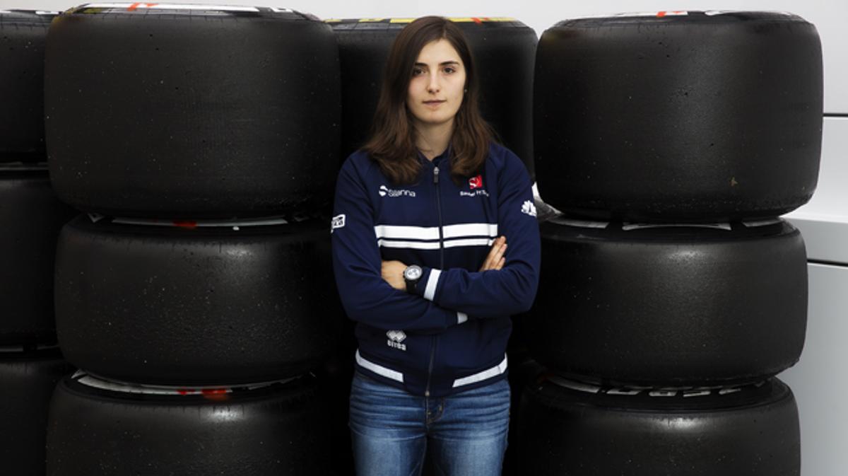 Tatiana Calderón, pilot de desenvolupament en el Team Sauber de F-1, i pilot de GP-3.