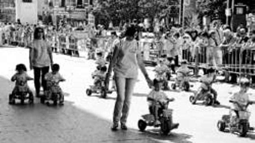 200 niños en la Carrera del Triciclo