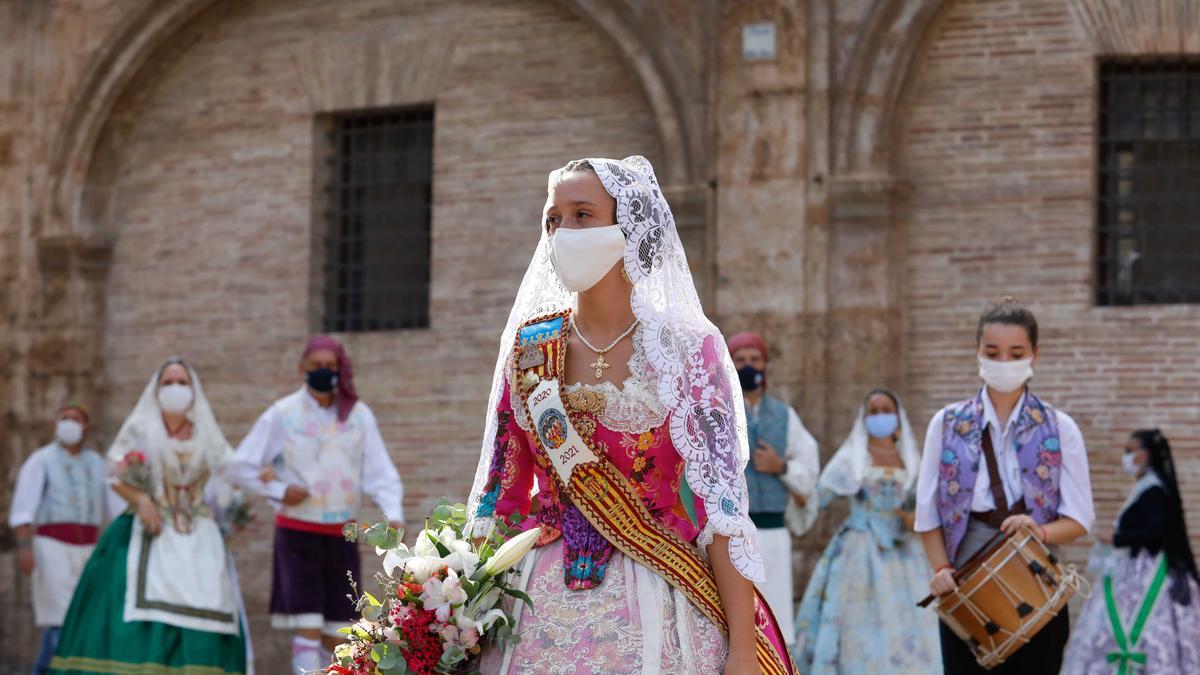 Búscate en el segundo día de Ofrenda por las calles del Mar y Avellanas (entre las 10:00 y 11:00 horas)