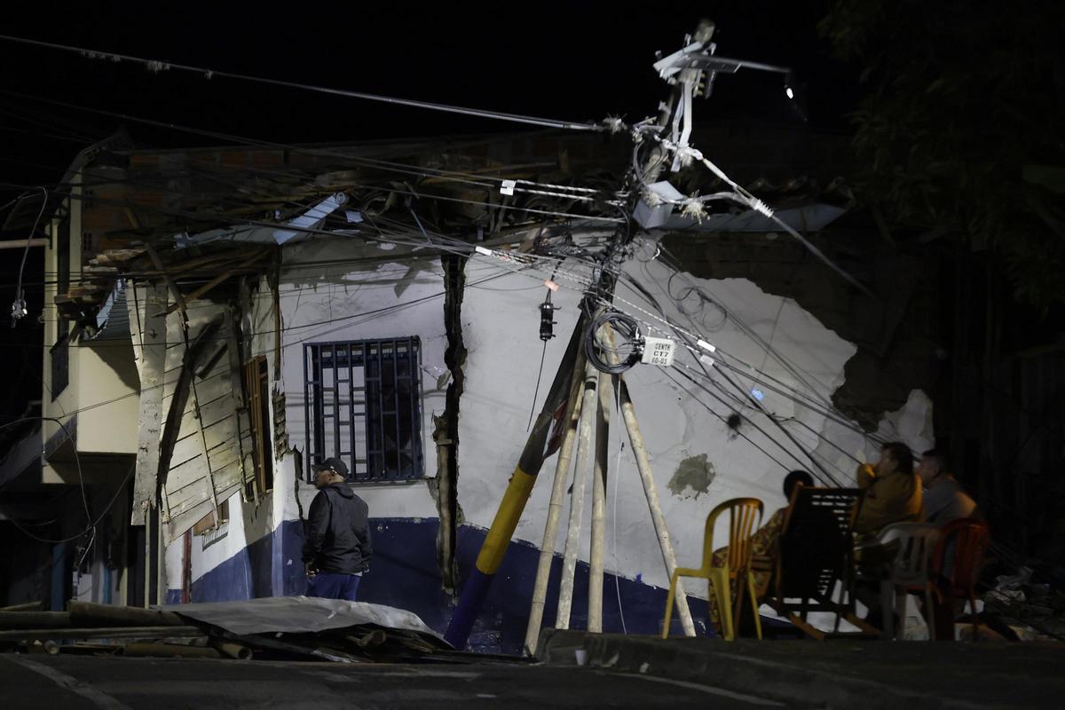 Colombia busca a supervivientes del terremoto