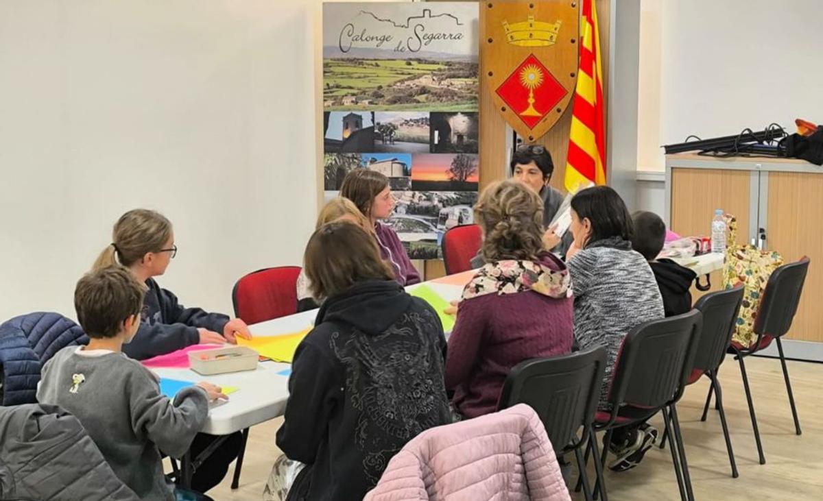 Calonge Motor Calonge de Segarra acull el taller de collage «Ocells i llibertat»