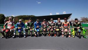 Varios pilotos han participado en una carrera de mini motos en un acto previo al inicio del Gran Premio de Japón