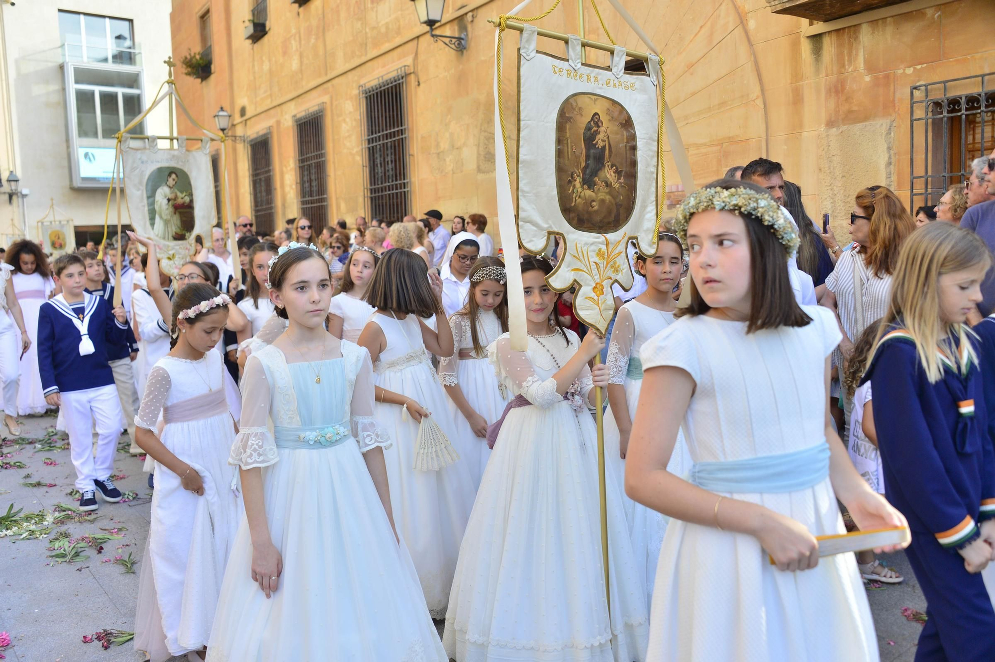 Procesion del Corpus Christi y Altares en Elche
