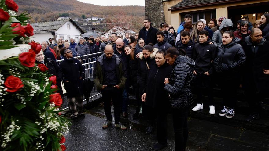 Una “buena persona” y un “buen minero”: Villablino arropa a la familia del minero Anilson Soares en un funeral masivo
