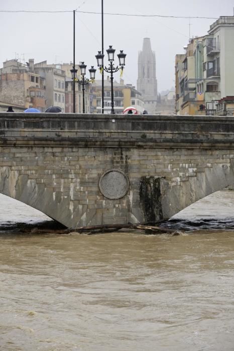 El riu Onyar, al seu pas per Girona