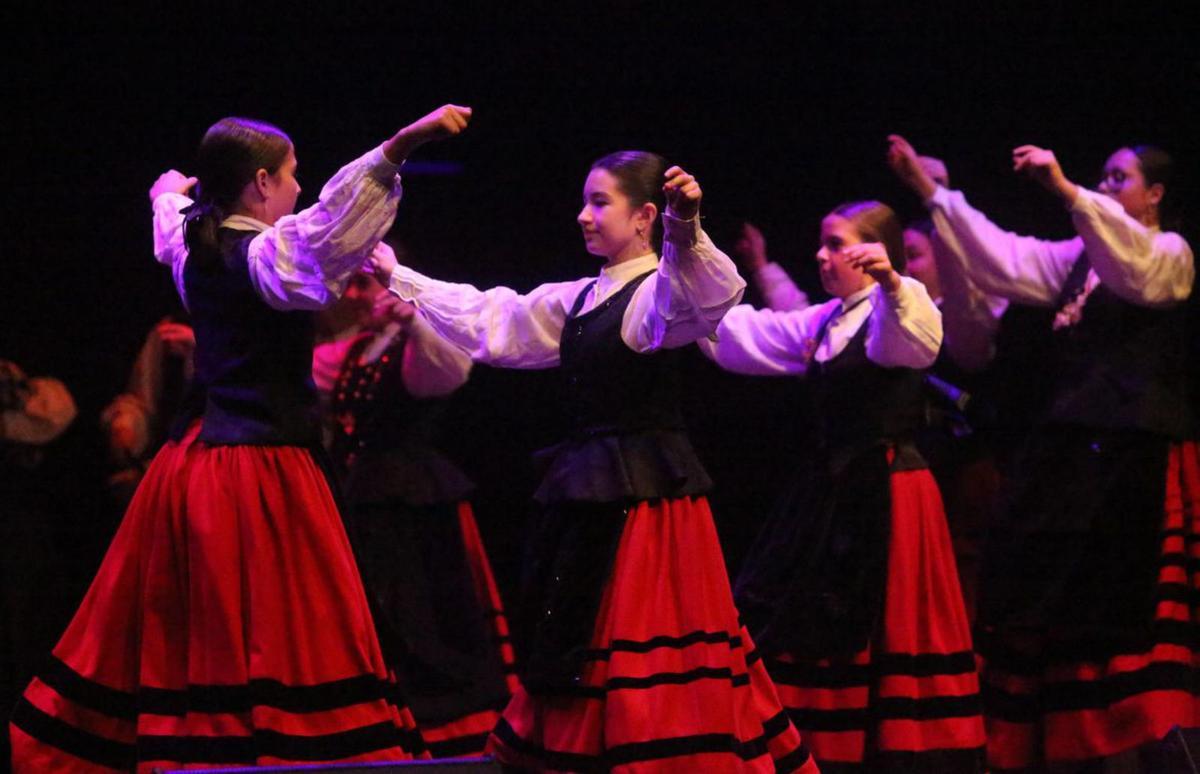 As Campiñas, grupo de baile 
tradicional.