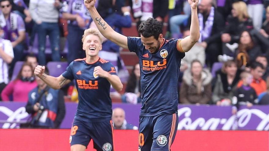 Parejo celebra el segundo gol en Valladolid en el que asistió a Rodrigo.