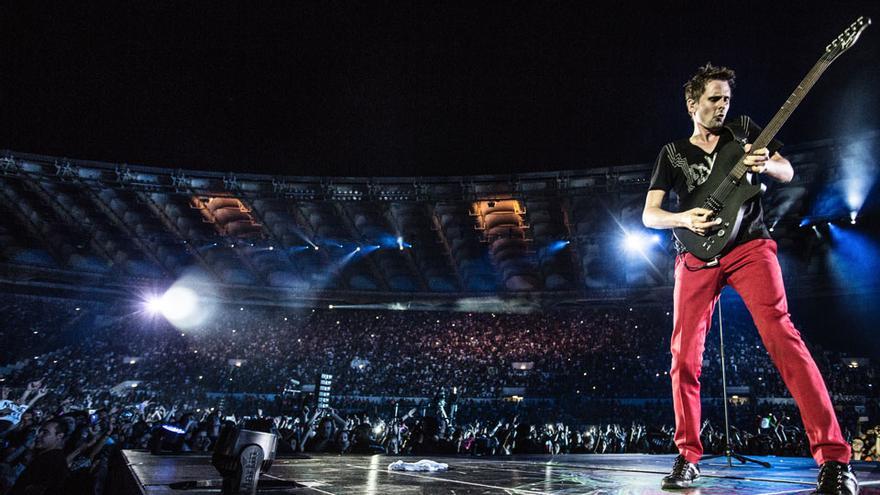 Matt Bellamy, en un concierto de Muse en el estadio olímpico de Roma