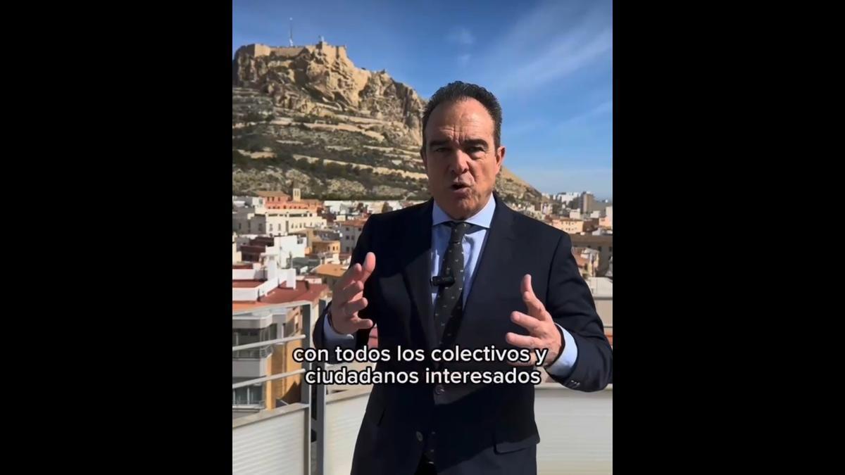 El concejal de Urbanismo de Alicante, Antonio Peral, anuncia una nueva consulta ciudadana que retrasa la aprobación del Plan General