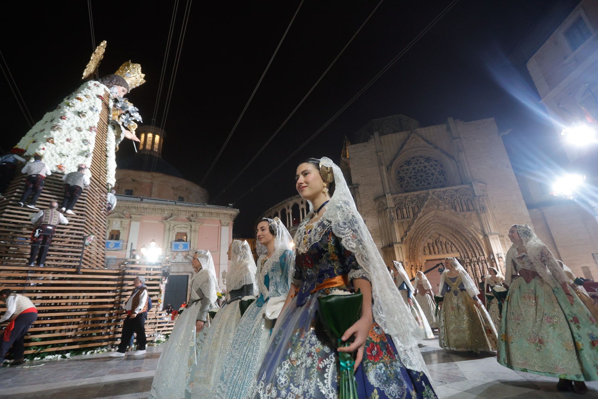 Todas las fotos de la Ofrenda del 17 de marzo por la calle San Vicente de 20:00 a 21:00 horas