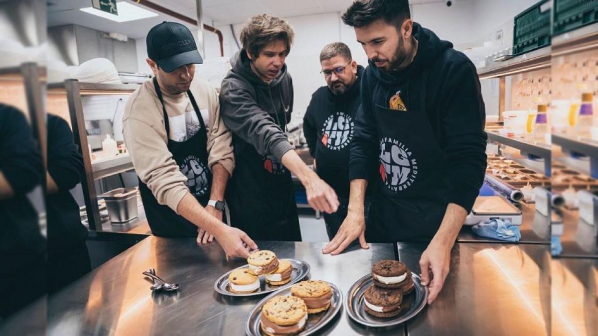 Rubius, Willyrex y Vegetta durante el diseño de su menú.