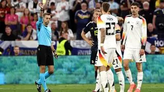 Primera prueba superada: menos protestas arbitrales en el estreno de la Eurocopa