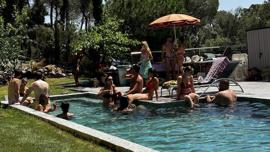 La nueva moda del verano en Valencia: alquilar piscinas por entre 5 y 50 euros por persona y hora