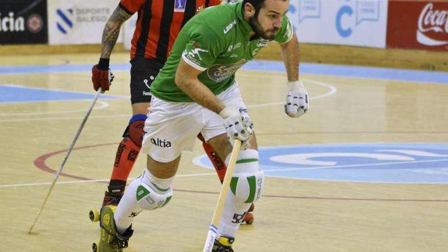 David Torres, perseguido por Raúl Marín, en el Liceo-Reus.