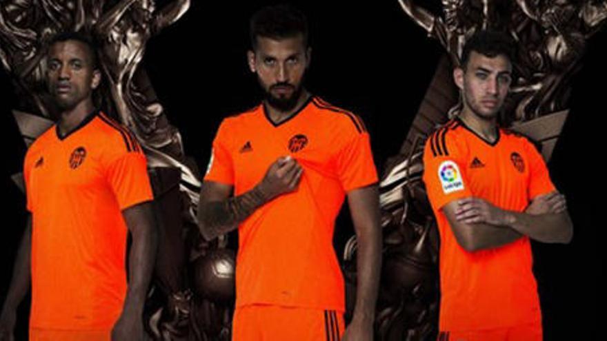 La nueva camiseta del Valencia para la Copa