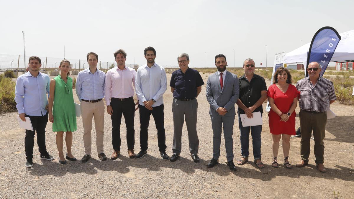 Presentación del proyecto en los terrenos del puerto comercial de Sagunt.