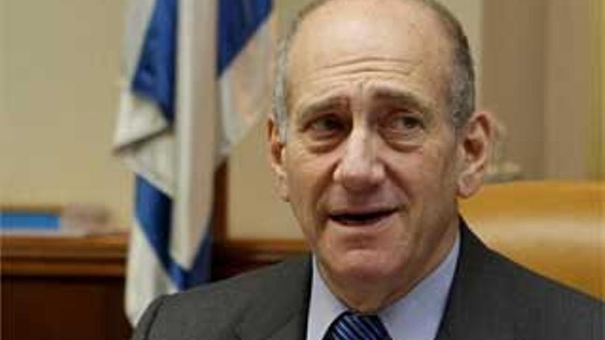 Edhud Olmert anuncia que padece un cáncer de próstata