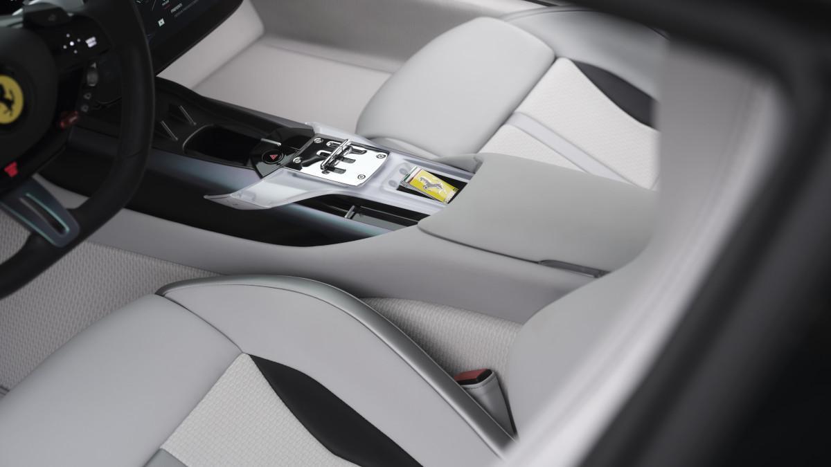 Interior del Ferrari CS 12 Cilindri Tailor Made