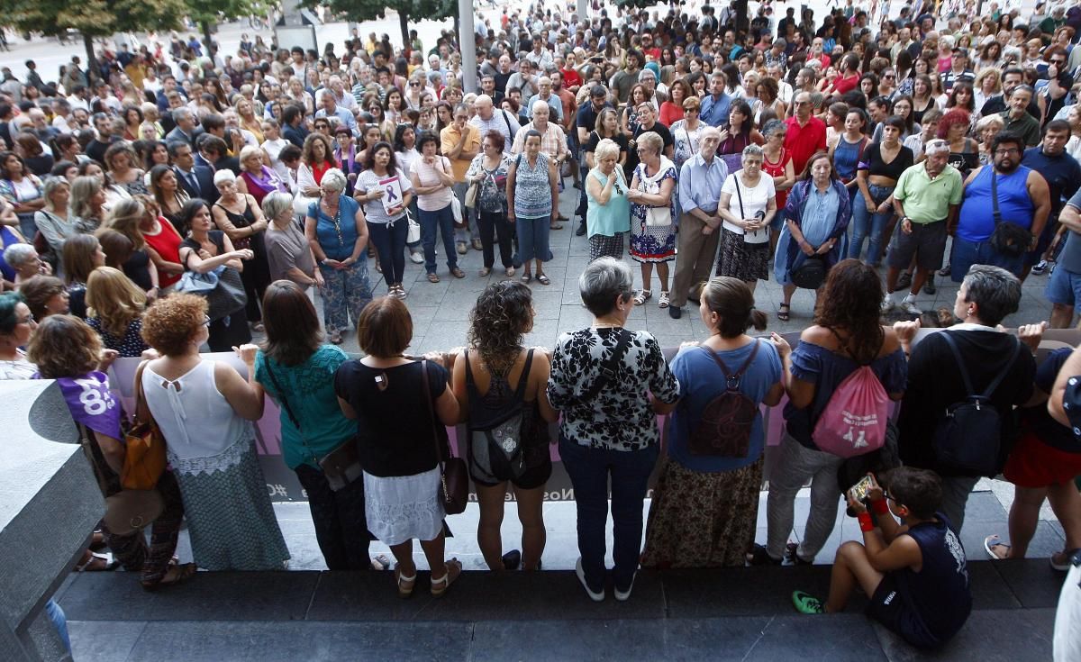 Zaragoza contra el último crimen machista