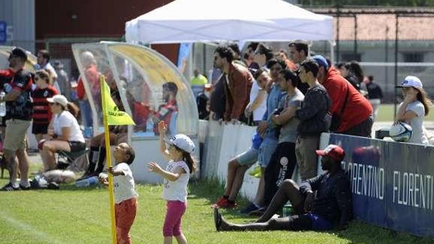 Público presente en la Copa Xunta celebrada en Lalín. // Bernabé/J. Lalín