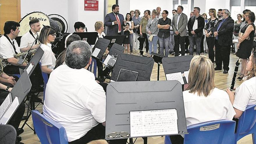 Moliner inaugura el nuevo local de ensayo de Xilxes