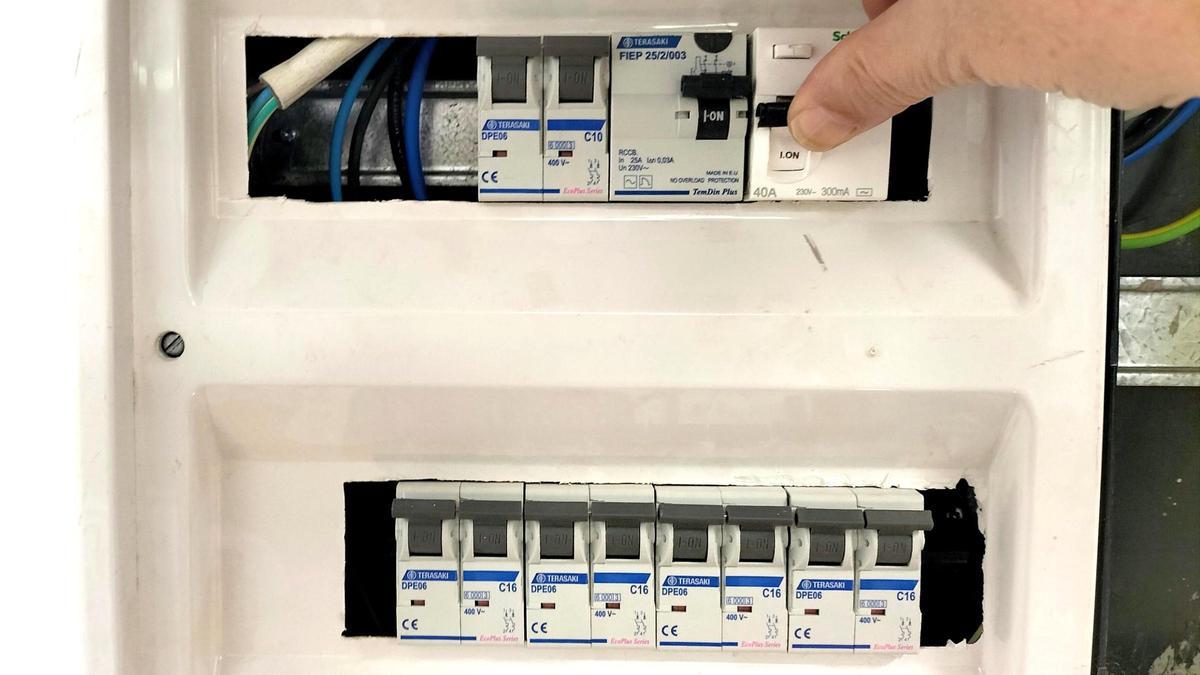 Los afectados por microcortes deben dirigirse a la empresa distribuidora