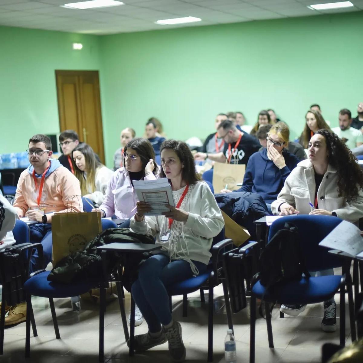 Asistentes al curso de copilotaje organizado por la escudería Orbayu Competición en La Espina (Salas)