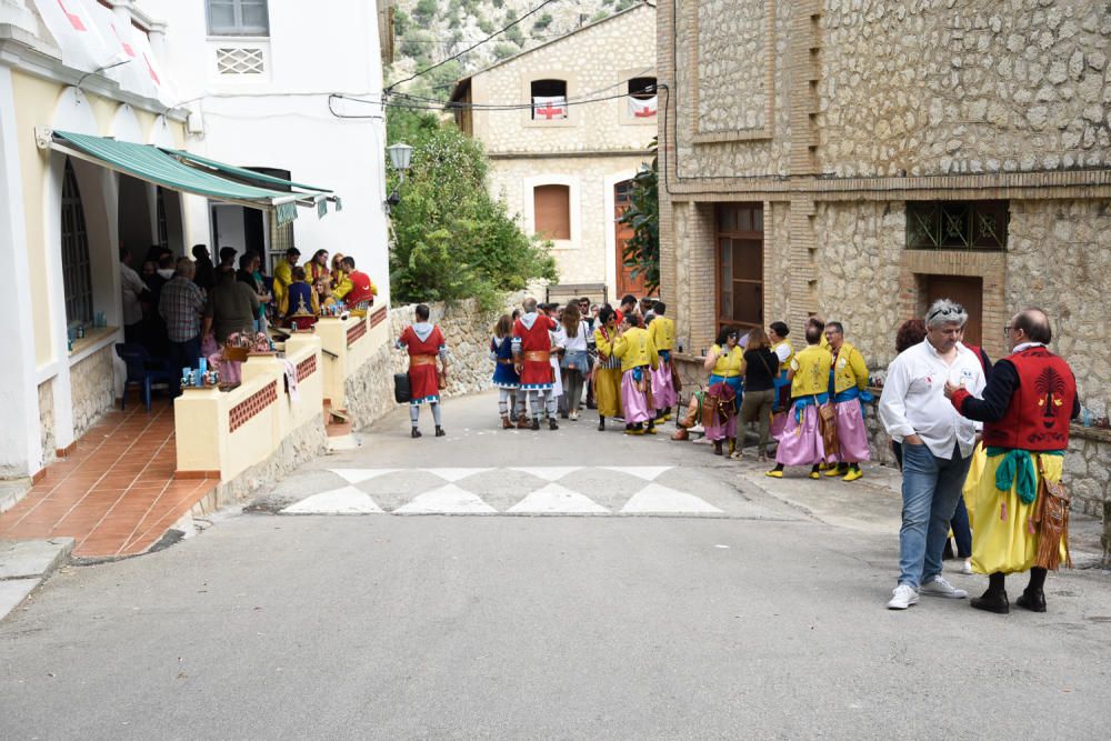 Moros y Cristianos llenan Fontilles