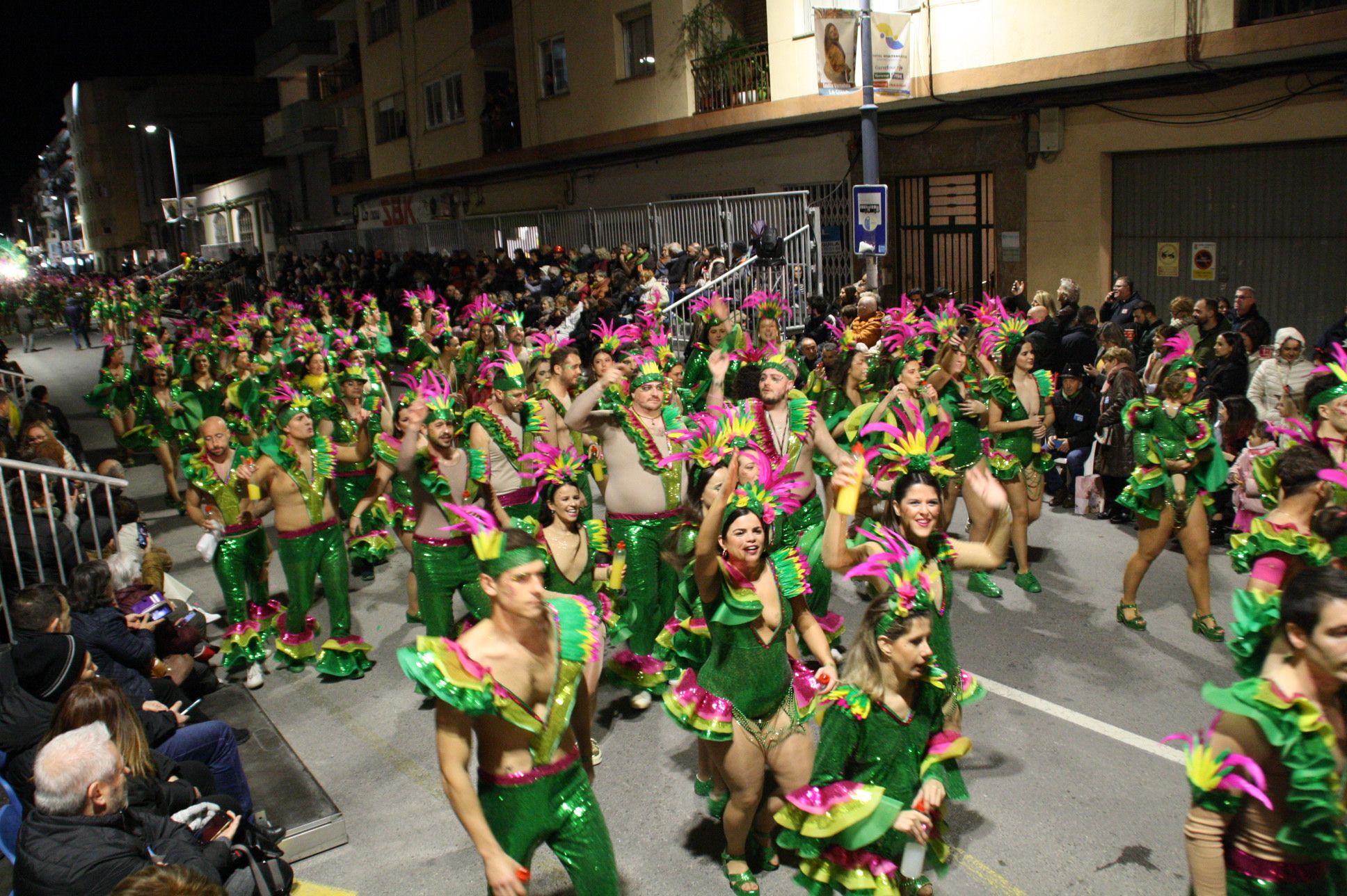 Macrogalería de fotos del segundo desfile del Carnaval de Vinaròs