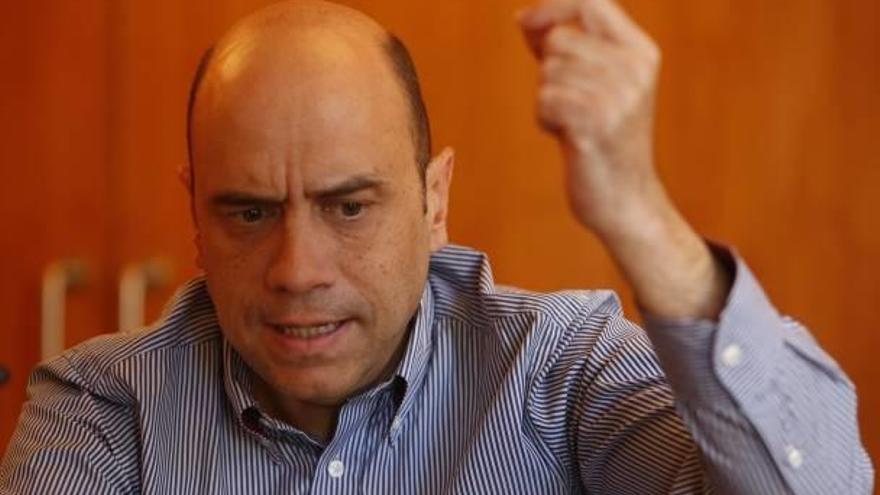 Gabriel Echávarri: «No se puede ser oposición y gobierno a la vez»