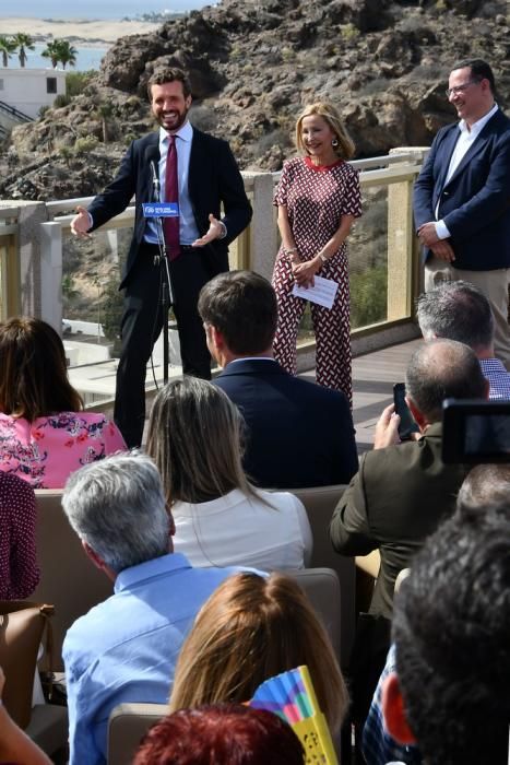 Encuentro de Pablo Casado (PP) con hoteleros en el sur de Gran Canaria