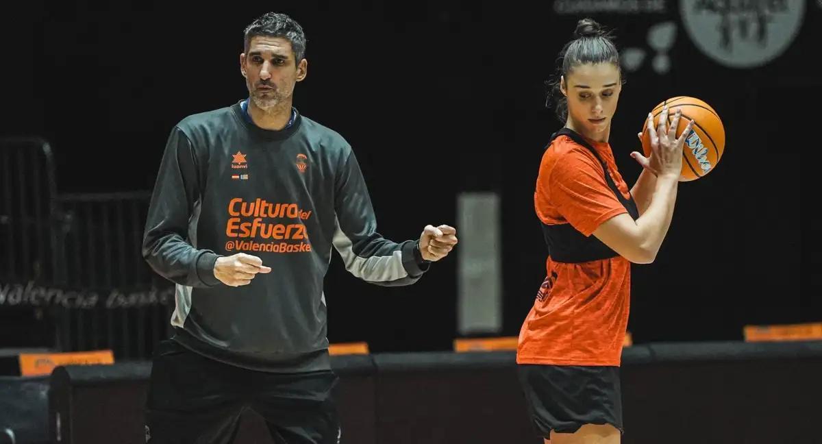 Raquel Carrera y Rubén Burgos en un entrenamiento