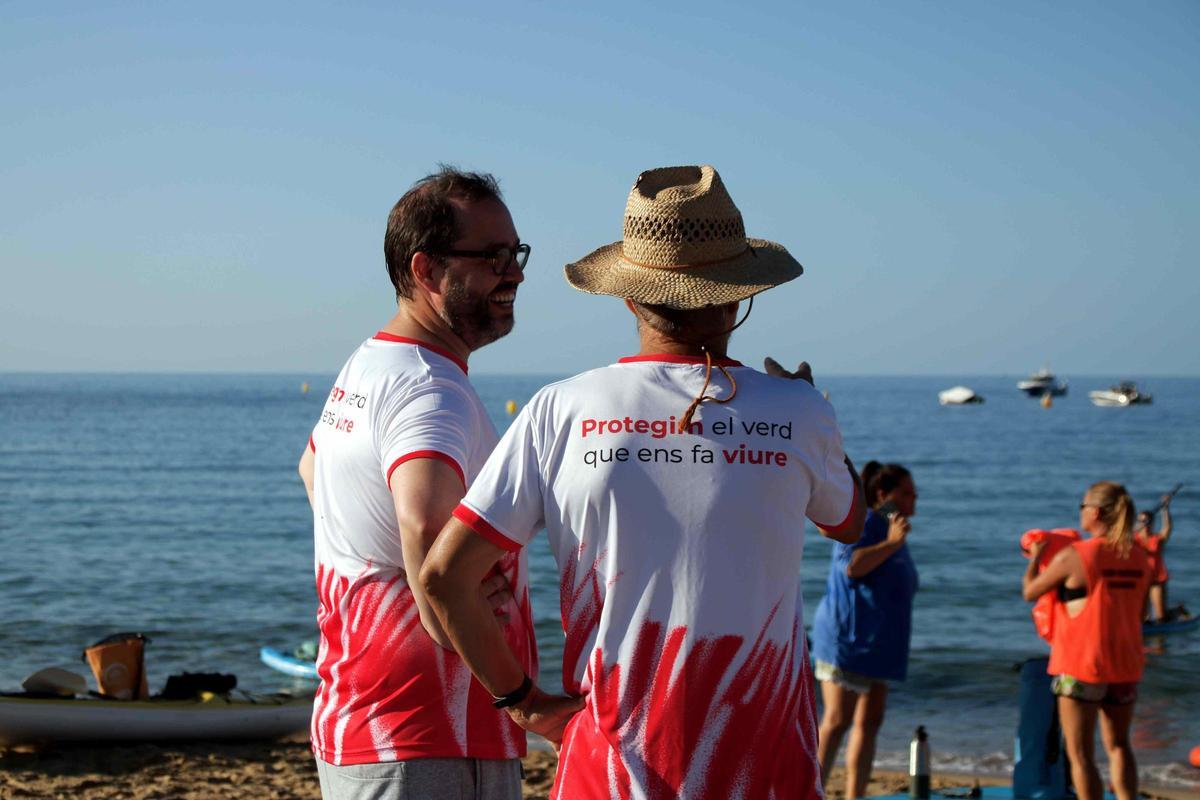 Les imatges de la nedada per reclamar més protecció pels nedadors de la Costa Brava Les imatges de la nedada per reclamar més protecció pels nedadors de la Costa Brava