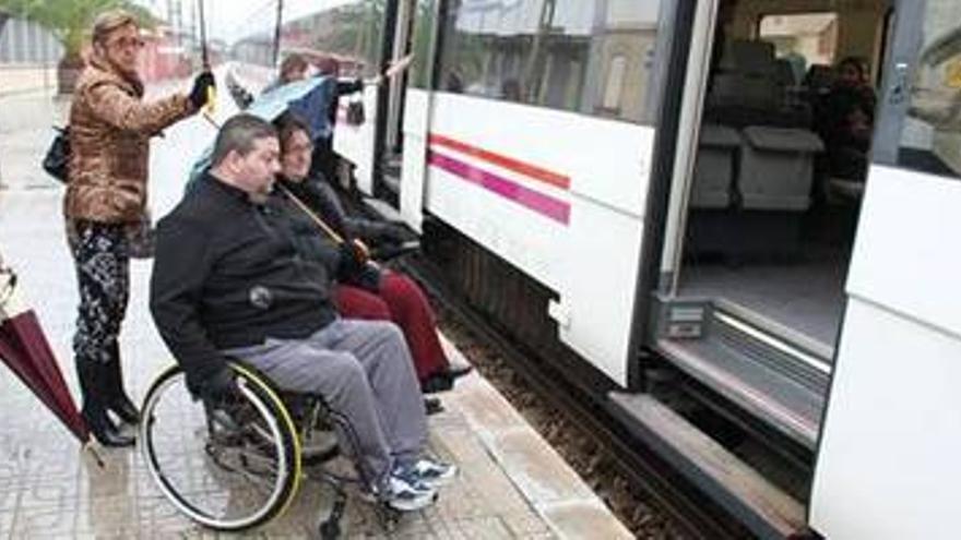 Les Alqueries y Burriana, por una estación “digna”