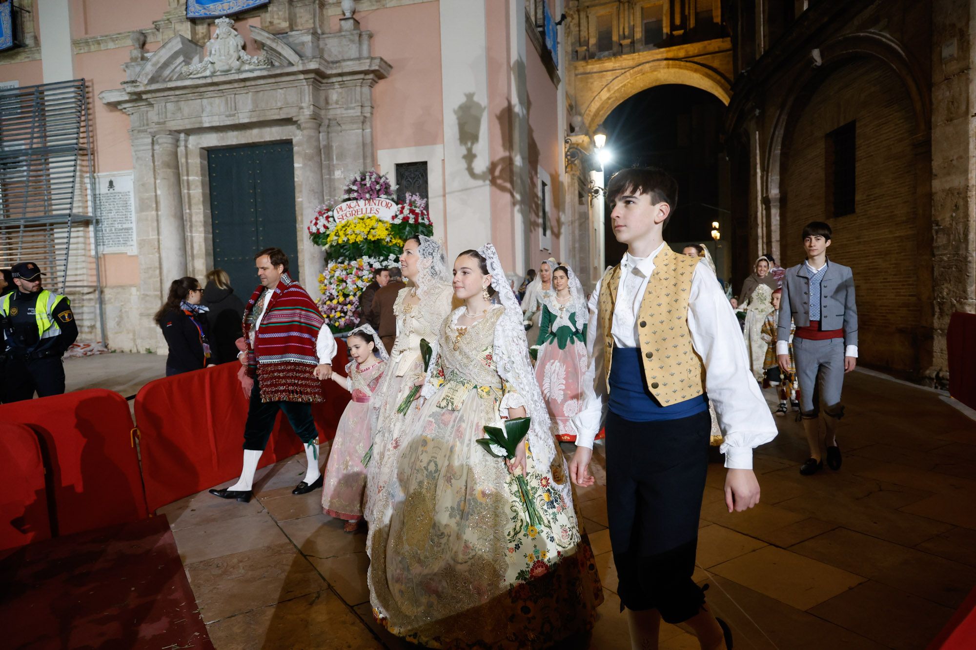 Todas las fotos de la Ofrenda del 17 de marzo por la calle de la Paz de 21:00 a 22:00 horas