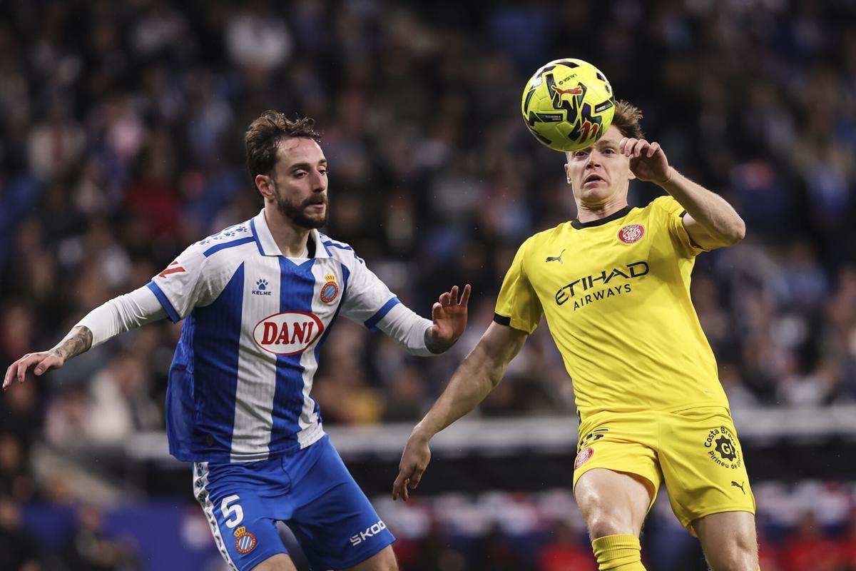 Viktor Tsygankov of Girona FC in action during the Spanish league, LaLiga EA Sports, football match played between RCD Espanyol and Girona FC at RCDE Stadium on January 16, 2026 in Cornella, Barcelona, Spain. AFP7 16/01/2026 ONLY FOR USE IN SPAIN. Javier Borrego / AFP7 / Europa Press;2026;SPORT;ZSPORT;SOCCER;ZSOCCER;RCD Espanyol v Girona FC - LaLiga EA Sports;