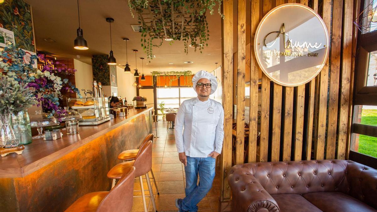 El calvario de un hostelero de Oviedo para encontrar personal: "Ni se presentan a las entrevistas"