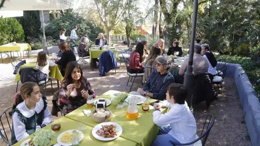 El Círculo de la Amistad de Córdoba celebra su Día del Socio por primera vez en dos sedes simultáneamente